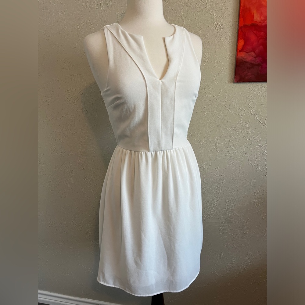 White Sleeveless Sundress